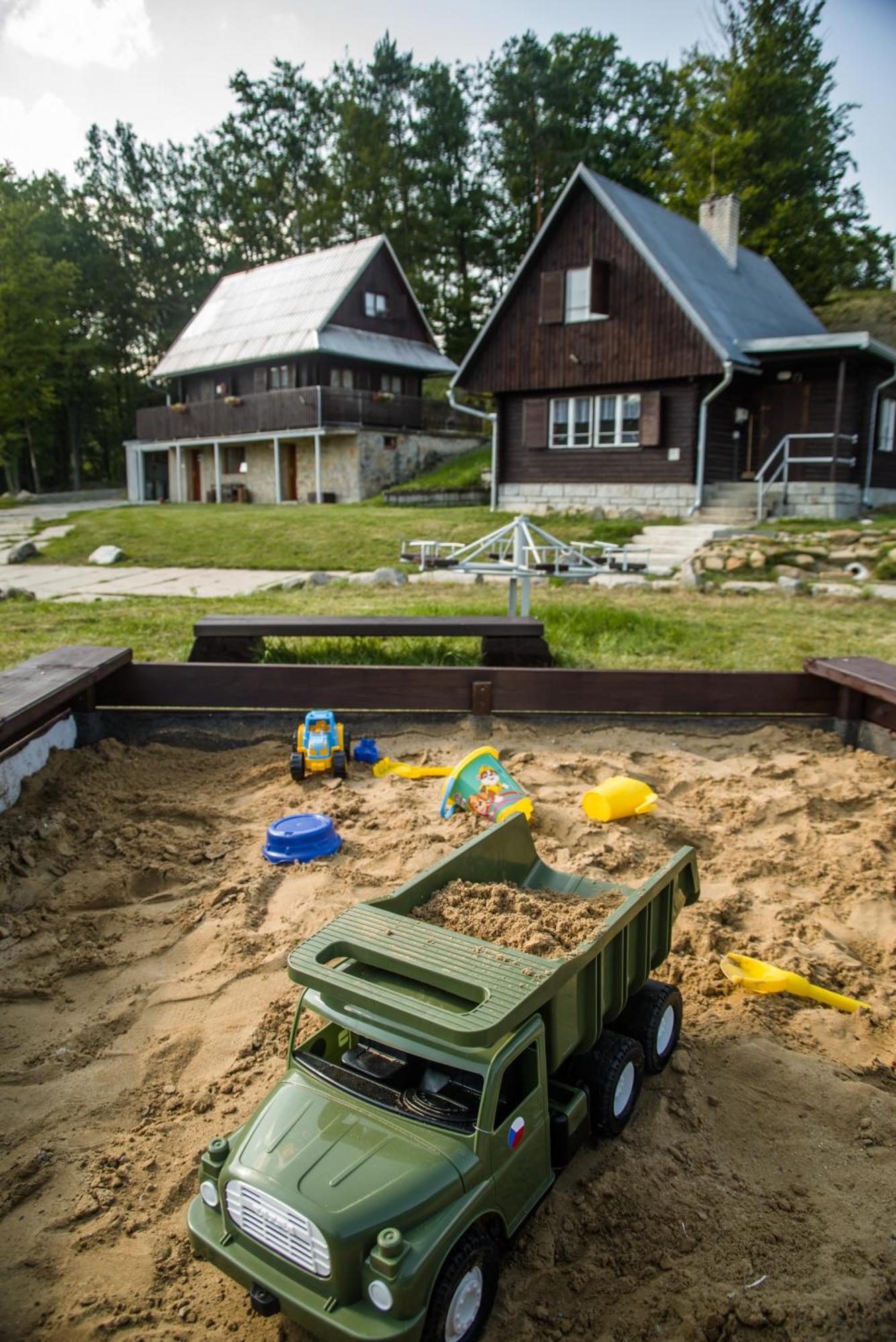 Rodinne Chaty Moravanpark - Ubytovani V Srdci Valasska Podkopná Lhota المظهر الخارجي الصورة